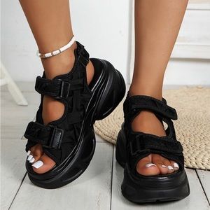 Bruxy Sandals